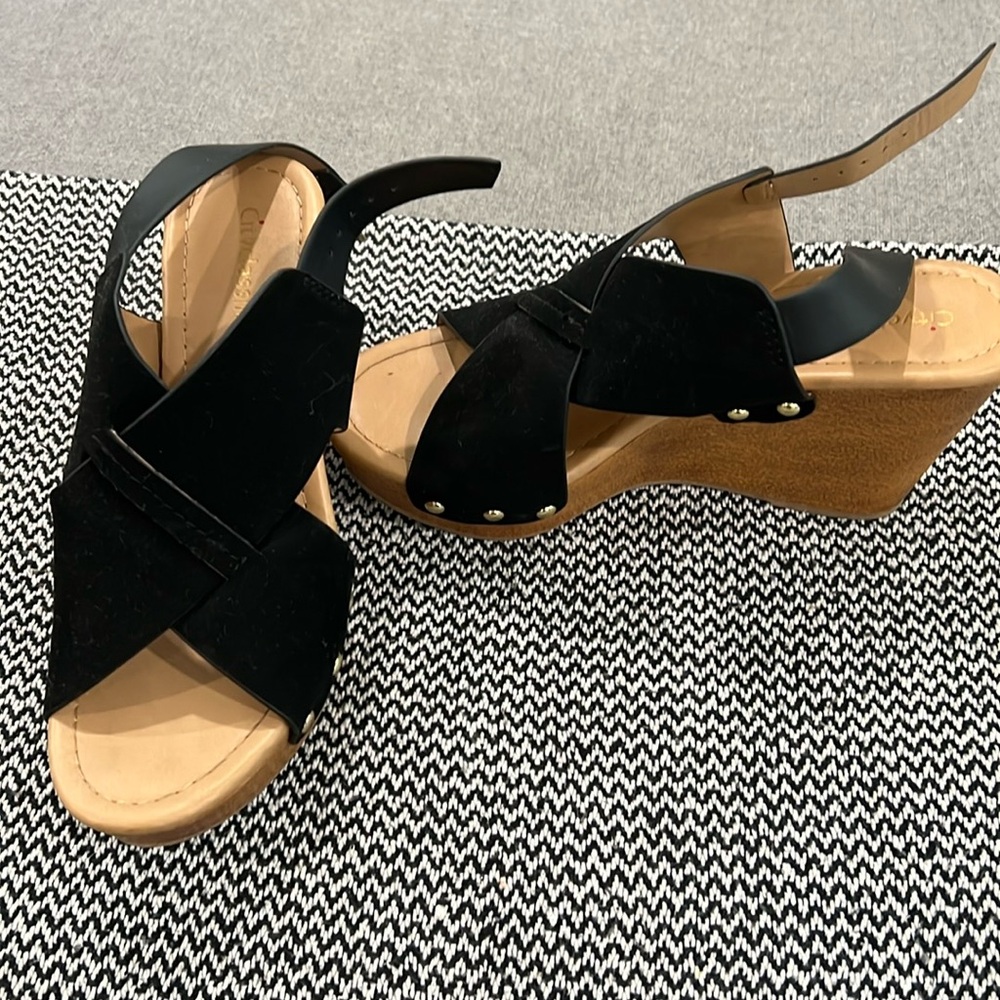 Black chunky heels